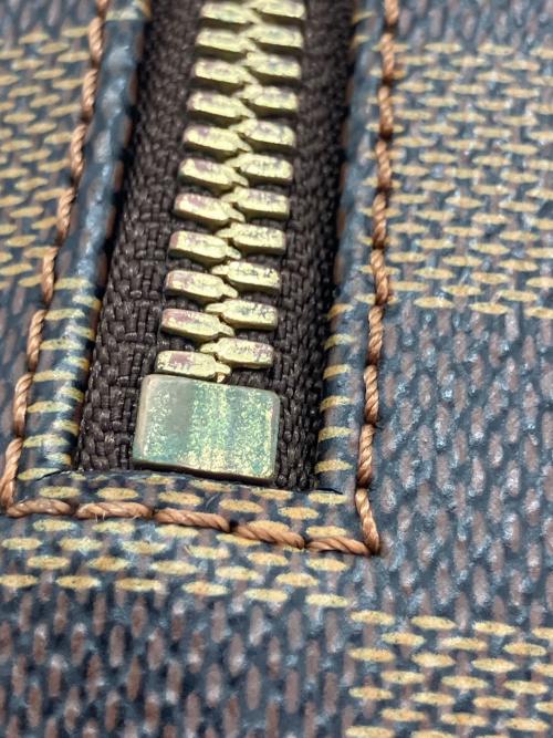 LOUIS VUITTON（ルイ ヴィトン）LOUIS VUITTON (ルイ ヴィトン) ダミエ ジェロニモス ボディーバッグ ブラウン サイズ:　の古着・服飾アイテム