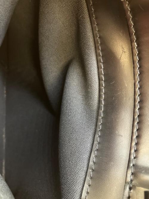 LOUIS VUITTON（ルイ ヴィトン）LOUIS VUITTON (ルイ ヴィトン) タイガ カスペックPM ビジネストートバッグ ブラックの古着・服飾アイテム