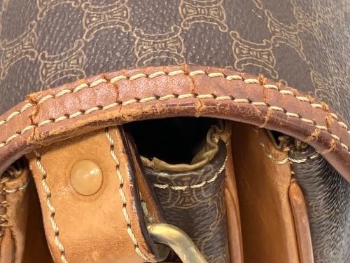 CELINE（セリーヌ）CELINE (セリーヌ) マカダム ショルダーバッグ ブラウンの古着・服飾アイテム