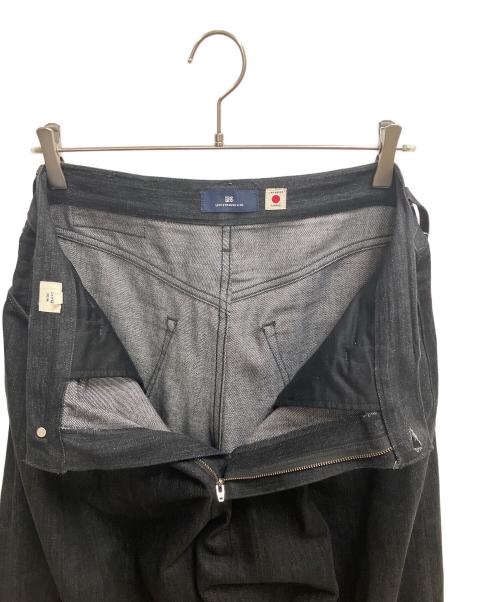 LEVI'S（リーバイス）LEVI'S (リーバイス) CROP　デニムパンツ ブラック サイズ:SIZE W31×L28の古着・服飾アイテム