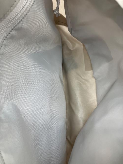 ARC'TERYX（アークテリクス）ARC'TERYX (アークテリクス) ヒリアド クロスボディ バッグ 2WAYボディバッグ ベージュの古着・服飾アイテム