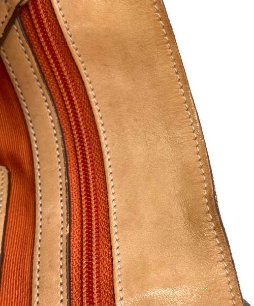 COACH（コーチ）COACH (コーチ) シグネチャー クリップホーボー　ショルダーバッグ ベージュの古着・服飾アイテム