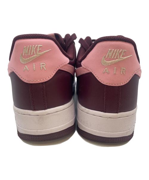 NIKE（ナイキ）NIKE (ナイキ) ローカットスニーカー ベージュ×ボルドー サイズ:27.5の古着・服飾アイテム
