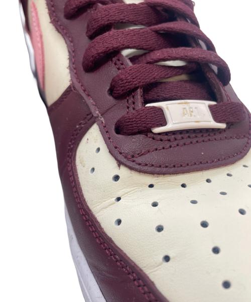 NIKE（ナイキ）NIKE (ナイキ) ローカットスニーカー ベージュ×ボルドー サイズ:27.5の古着・服飾アイテム