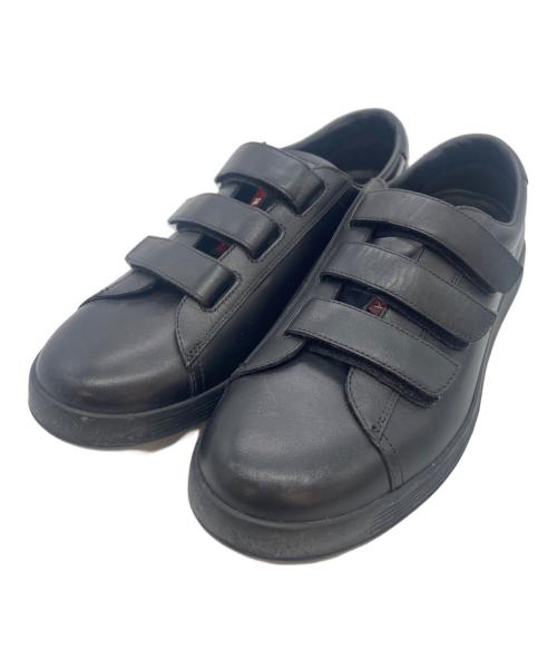 PRADA（プラダ）PRADA (プラダ) ローカットスニーカー ブラック サイズ:71/2の古着・服飾アイテム