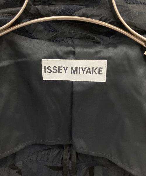 ISSEY MIYAKE（イッセイミヤケ）ISSEY MIYAKE (イッセイミヤケ) ナイロンコート ブラック サイズ:SIZE 2の古着・服飾アイテム