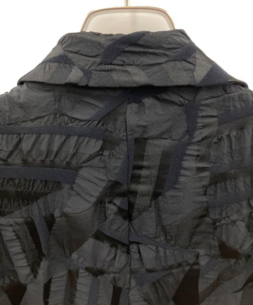 ISSEY MIYAKE（イッセイミヤケ）ISSEY MIYAKE (イッセイミヤケ) ナイロンコート ブラック サイズ:SIZE 2の古着・服飾アイテム
