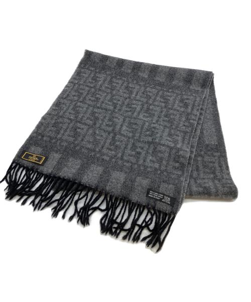 FENDI（フェンディ）FENDI (フェンディ) ズッカ柄マフラー グレーの古着・服飾アイテム