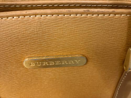 BURBERRY（バーバリー）BURBERRY (バーバリー) ハンドバッグ キャメルの古着・服飾アイテム