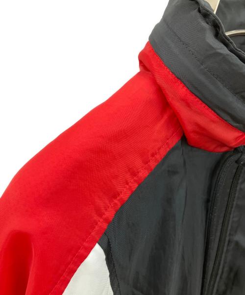 NIKE（ナイキ）NIKE (ナイキ) ナイロンジャケット ホワイト×レッド サイズ:SIZE Mの古着・服飾アイテム