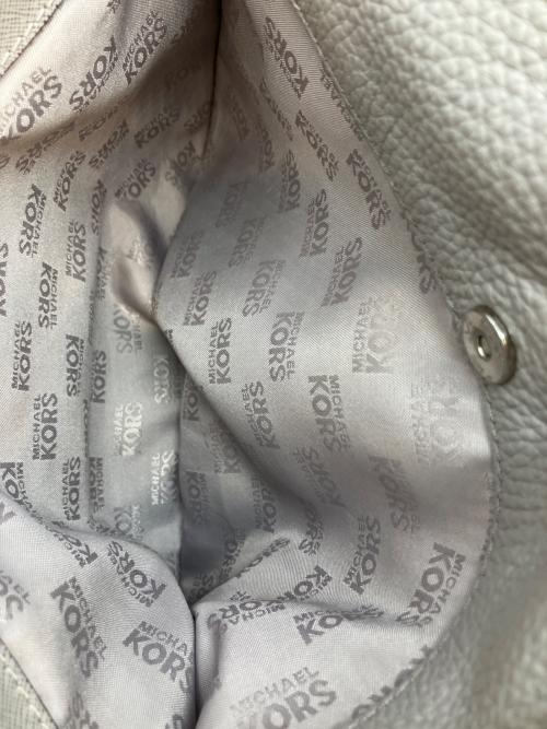 MICHAEL KORS（マイケルコース）MICHAEL KORS (マイケルコース) ベッドフォード 2WAYショルダーバッグ ライトグレーの古着・服飾アイテム