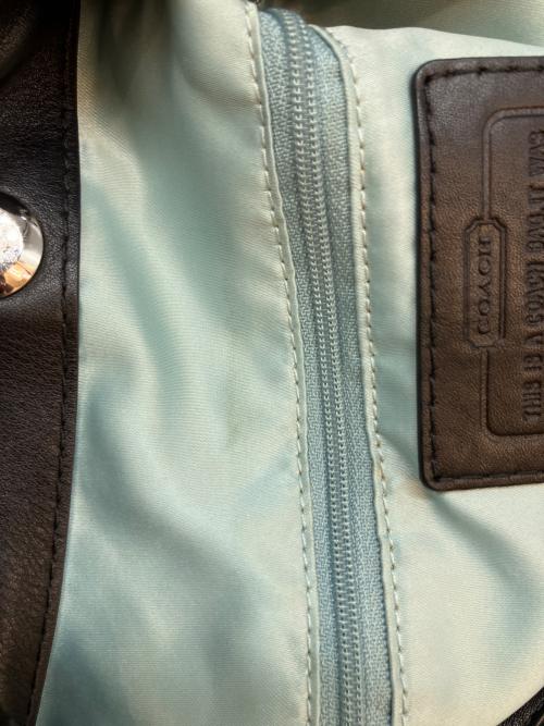 COACH（コーチ）COACH (コーチ) シグネチャー ワンショルダーバッグ ブラックの古着・服飾アイテム