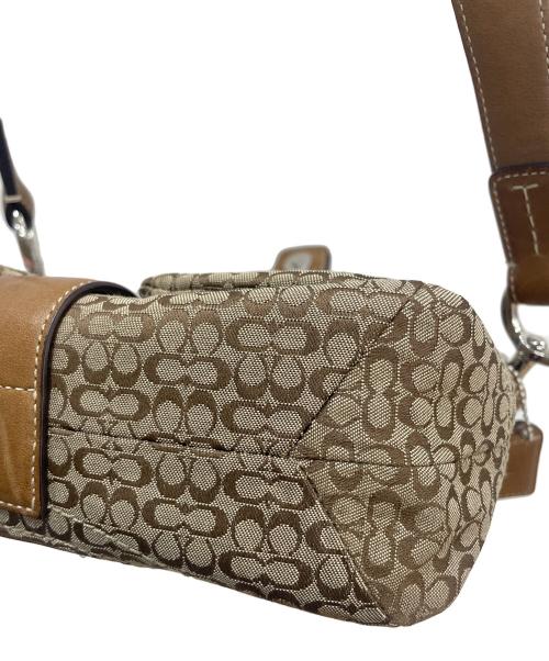 COACH（コーチ）COACH (コーチ) シグネチャー ショルダーバッグ ブラウンの古着・服飾アイテム