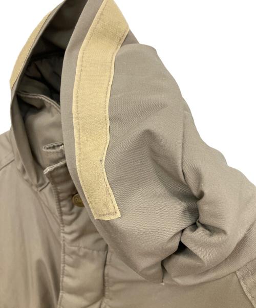 WOOLRICH（ウールリッチ）WOOLRICH (ウールリッチ) ダウンジャケット ベージュ サイズ:SIZE XLの古着・服飾アイテム