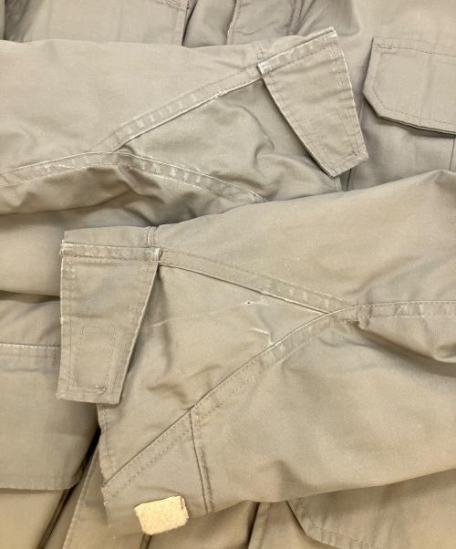 WOOLRICH（ウールリッチ）WOOLRICH (ウールリッチ) ダウンジャケット ベージュ サイズ:SIZE XLの古着・服飾アイテム