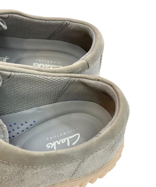 CLARKS（クラークス）CLARKS (クラークス) Torhill Lo モカシンシューズ グリーン×ベージュ サイズ:SIZE 24.5cmの古着・服飾アイテム