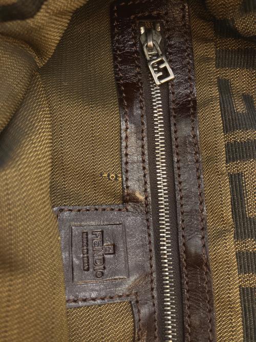FENDI（フェンディ）FENDI (フェンディ) マンマバケット　ズッカ ブラウンの古着・服飾アイテム