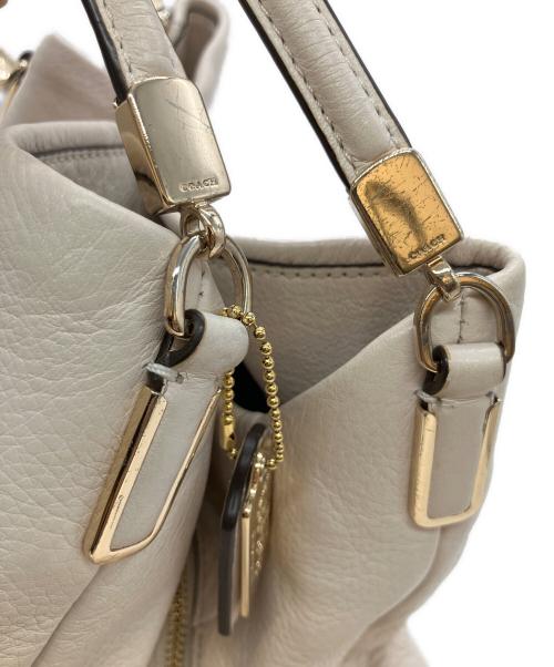 COACH（コーチ）COACH (コーチ) マディソン レザー スモール フィービー ホワイトの古着・服飾アイテム