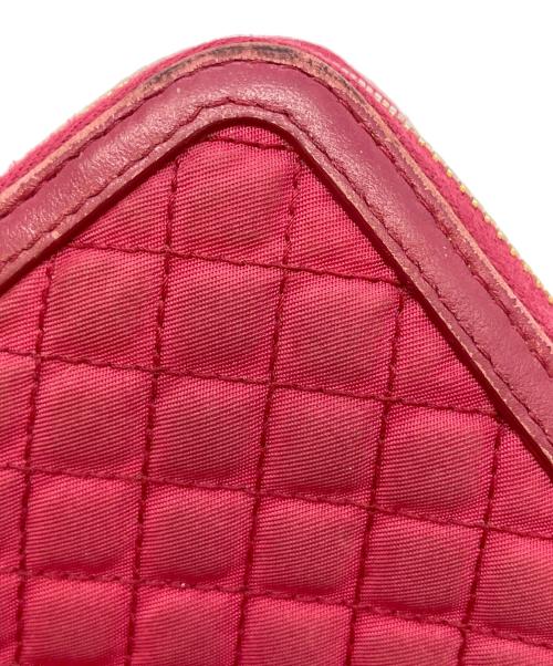 PRADA（プラダ）PRADA (プラダ) ラウンドファスナーウォレット ショッキングピンクの古着・服飾アイテム