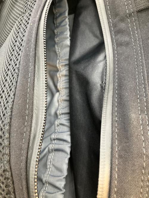 PORTER（ポーター）PORTER (ポーター) KLUNKERZ MESSENGER BAG(S) ショルダーバッグ ブラック サイズ:SIZE Sの古着・服飾アイテム