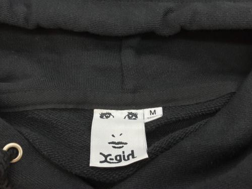 X-GIRL（エックスガール）X-GIRL (エックスガール) Hysteric Glamour (ヒステリックグラマー) SCULL AND BERRY HOODIE プルオーバーパーカー ブラック サイズ:SIZE Mの古着・服飾アイテム