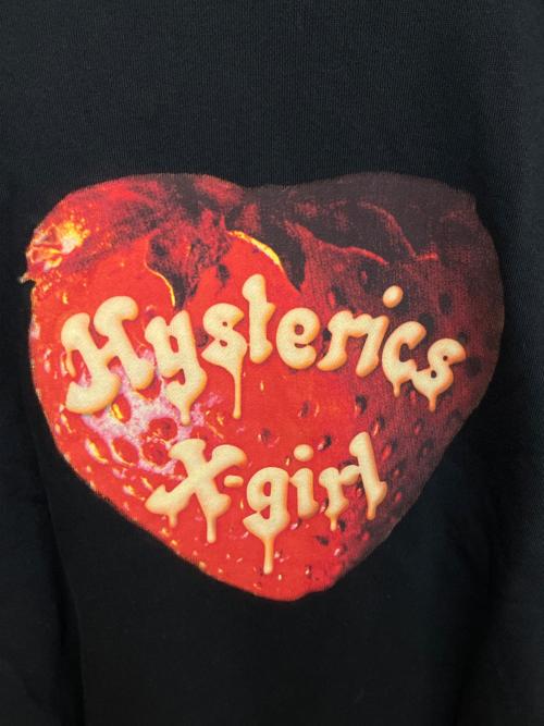 X-GIRL（エックスガール）X-GIRL (エックスガール) Hysteric Glamour (ヒステリックグラマー) SCULL AND BERRY HOODIE プルオーバーパーカー ブラック サイズ:SIZE Mの古着・服飾アイテム