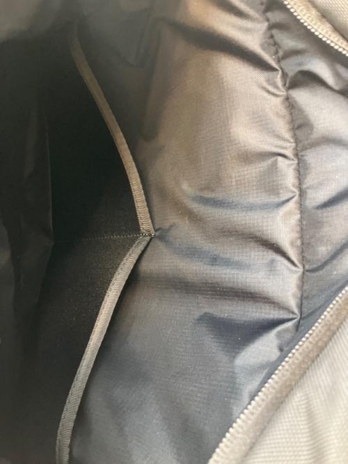 THE NORTH FACE（ザ ノース フェイス）THE NORTH FACE (ザ ノース フェイス) シャトルデイパック リュック ブラックの古着・服飾アイテム