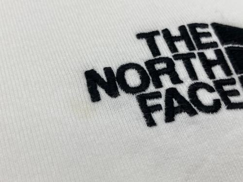 THE NORTH FACE（ザ ノース フェイス）THE NORTH FACE (ザ ノース フェイス) COMFY L/S R/TEE 長袖カットソー ホワイト サイズ:SIZE Lの古着・服飾アイテム