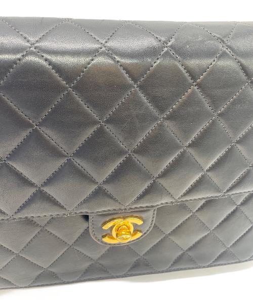 CHANEL（シャネル）CHANEL (シャネル) マトラッセ　ショルダーバッグ ブラックの古着・服飾アイテム