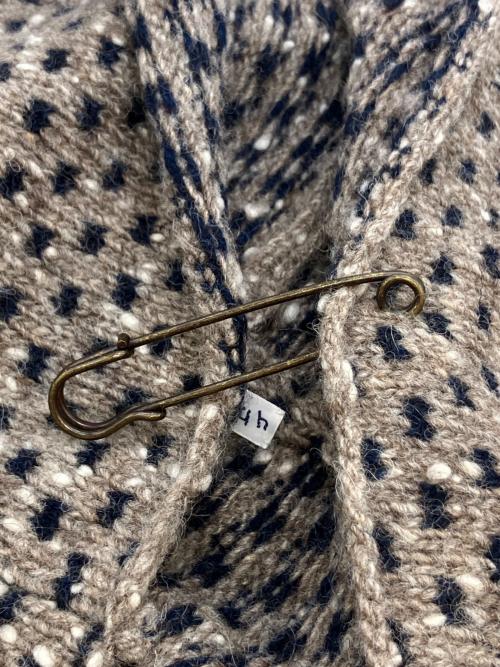 homspun（ホームスパン）homspun (ホームスパン) ナチュラルネップジャガードカーディガン 厚手カーディガン ライトブラウン×ネイビー サイズ:SIZE Fの古着・服飾アイテム