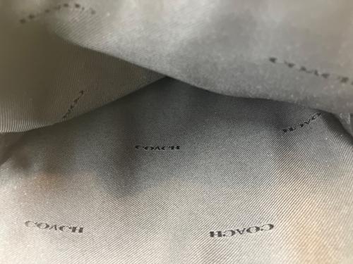 COACH（コーチ）COACH (コーチ) ゴッサム パック　ショルダーバッグ ブラックの古着・服飾アイテム