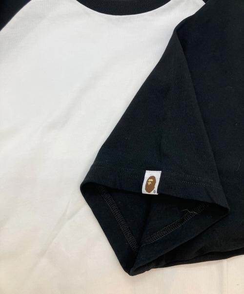 A BATHING APE（アベイシングエイプ）A BATHING APE (アベイシングエイプ) 半袖カットソー ホワイト×ブラック サイズ:SIZE Sの古着・服飾アイテム