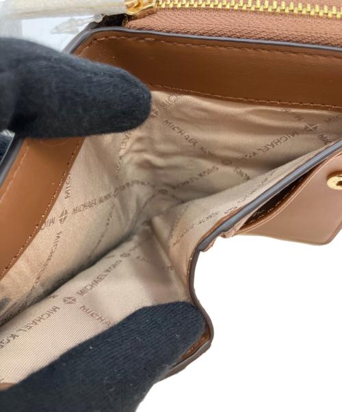 MICHAEL KORS（マイケルコース）MICHAEL KORS (マイケルコース) 2つ折り財布 ブラウン 未使用品の古着・服飾アイテム