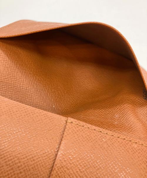 LOUIS VUITTON（ルイ ヴィトン）LOUIS VUITTON (ルイ ヴィトン) モノグラム　パスポートケース ブラウンの古着・服飾アイテム