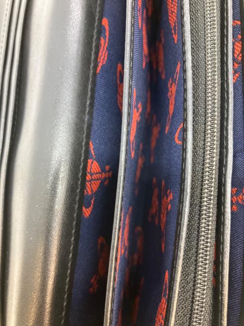 Vivienne Westwood（ヴィヴィアンウエストウッド）Vivienne Westwood (ヴィヴィアンウエストウッド) 長財布 レッド×グリーンの古着・服飾アイテム