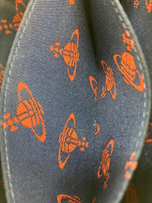 Vivienne Westwood（ヴィヴィアンウエストウッド）Vivienne Westwood (ヴィヴィアンウエストウッド) 長財布 レッド×グリーンの古着・服飾アイテム