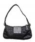 GUESS (ゲス) ワンショルダーバッグ ブラック：6000円