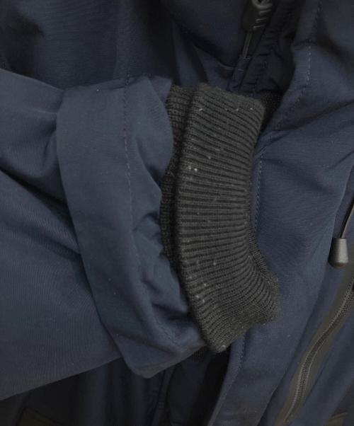 AVIREX（アヴィレックス）AVIREX (アヴィレックス) ミリタリーファンクションダウン2 ネイビー サイズ:SIZE Lの古着・服飾アイテム