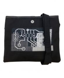 C.E×BEAMS（シーイー×ビームス）の古着「HARD SMALL POCKET BAG ショルダーバッグ」｜ブラック
