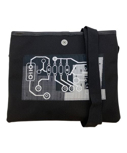 C.E（シーイー）C.E (シーイー) BEAMS (ビームス) HARD SMALL POCKET BAG ショルダーバッグ ブラックの古着・服飾アイテム