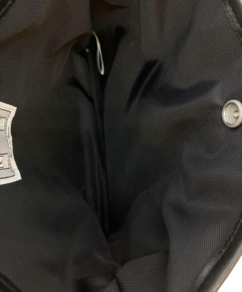 C.E（シーイー）C.E (シーイー) BEAMS (ビームス) HARD SMALL POCKET BAG ショルダーバッグ ブラックの古着・服飾アイテム