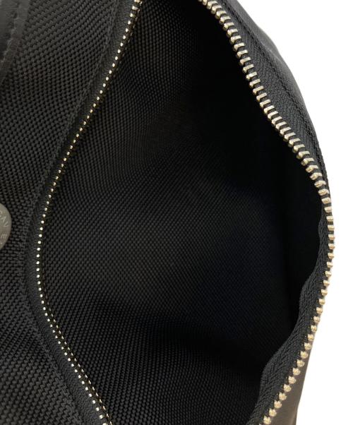 C.E（シーイー）C.E (シーイー) BEAMS (ビームス) HARD SMALL POCKET BAG ショルダーバッグ ブラックの古着・服飾アイテム