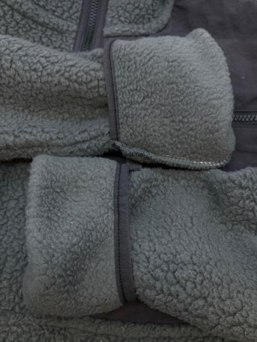 Patagonia（パタゴニア）Patagonia (パタゴニア) Retro Pile Pullover フリースジャケット グレー サイズ:SIZE XSの古着・服飾アイテム