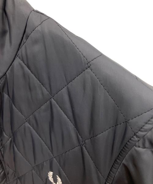 FRED PERRY（フレッドペリー）FRED PERRY (フレッドペリー) LAVENHAM (ラベンハム) キルティングコート ブラック サイズ:SIZE XSの古着・服飾アイテム