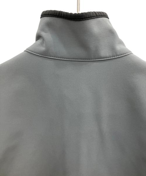 Patagonia（パタゴニア）Patagonia (パタゴニア) Adze Hybrid Jacket グレー サイズ:SIZE XSの古着・服飾アイテム