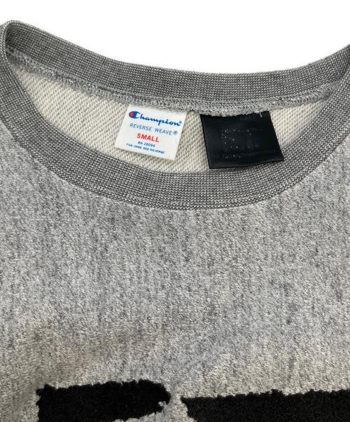 Champion REVERSE WEAVE（チャンピオン リバース ウィーブ）Champion REVERSE WEAVE (チャンピオン リバース ウィーブ) E.T. (イーティー) ロゴスウェット グレー サイズ:SIZE Sの古着・服飾アイテム