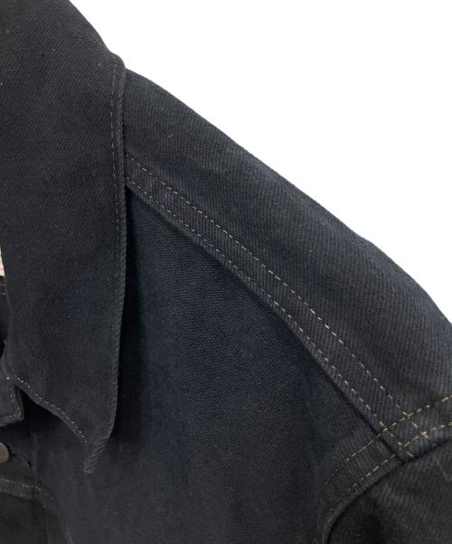 LEVI'S（リーバイス）LEVI'S (リーバイス) TYPEⅡトラッカージャケット ブラック サイズ:SIZE Lの古着・服飾アイテム