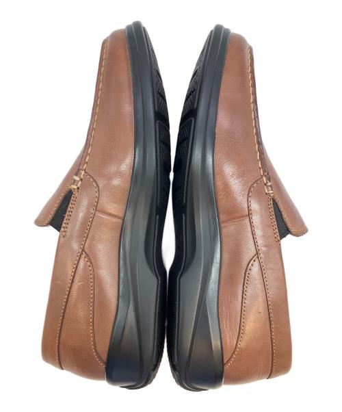 COLE HAAN（コールハーン）COLE HAAN (コールハーン) スリッポン ブラウン サイズ:SIZE 25.5cmの古着・服飾アイテム