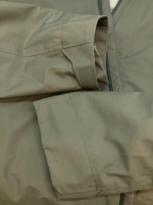 Patagonia（パタゴニア）Patagonia (パタゴニア) インサレーテッド ボルダー フォーク レイン ジャケット マウンテンパーカー カーキ サイズ:SIZE M 未使用品の古着・服飾アイテム