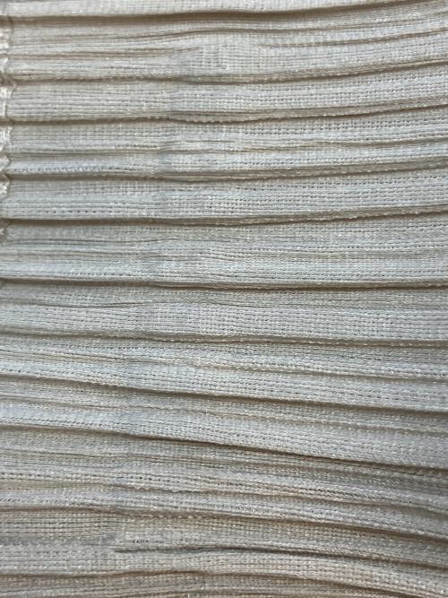 PLEATS PLEASE（プリーツプリーズ）PLEATS PLEASE (プリーツプリーズ) 長袖カットソー ベージュ サイズ:SIZE 4の古着・服飾アイテム
